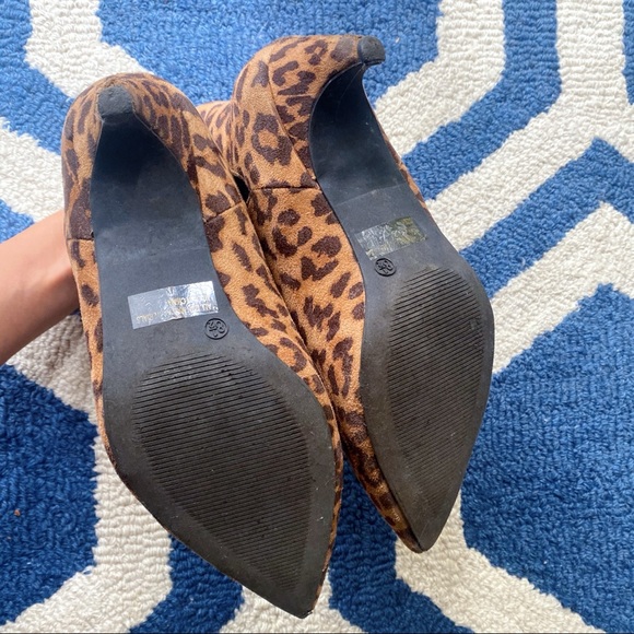 🐆 WILD DIVA LEOPARD PRINT BLACK TAN ANKLE BOOTIES! - Picture 8 of 12